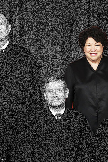 A photo of people who were US Supreme Court justices in February 2018.