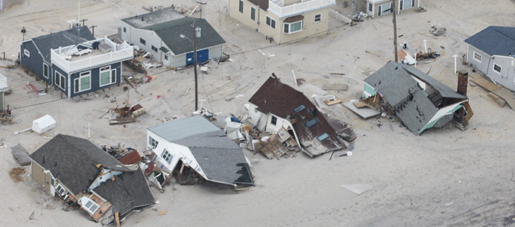 A photo of a row of houses that are destroyed