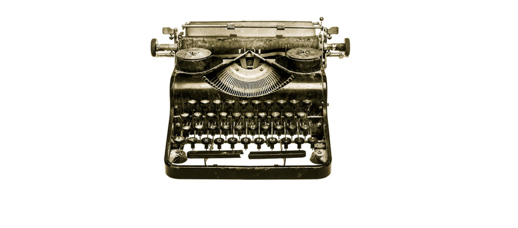 Image of old broken typewriter
